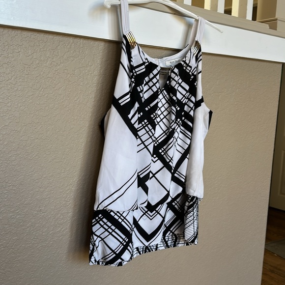 Women’s shirt. WHBM.  Great under a suit coat or for a night out. - Picture 2 of 5